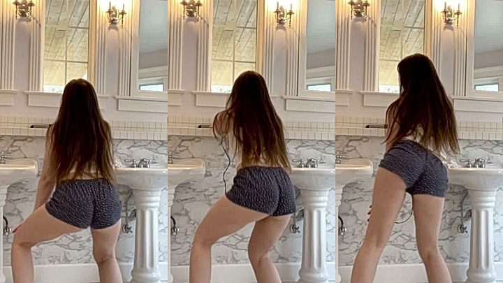 Danni Meow dancing shaking her small ass in leaked video